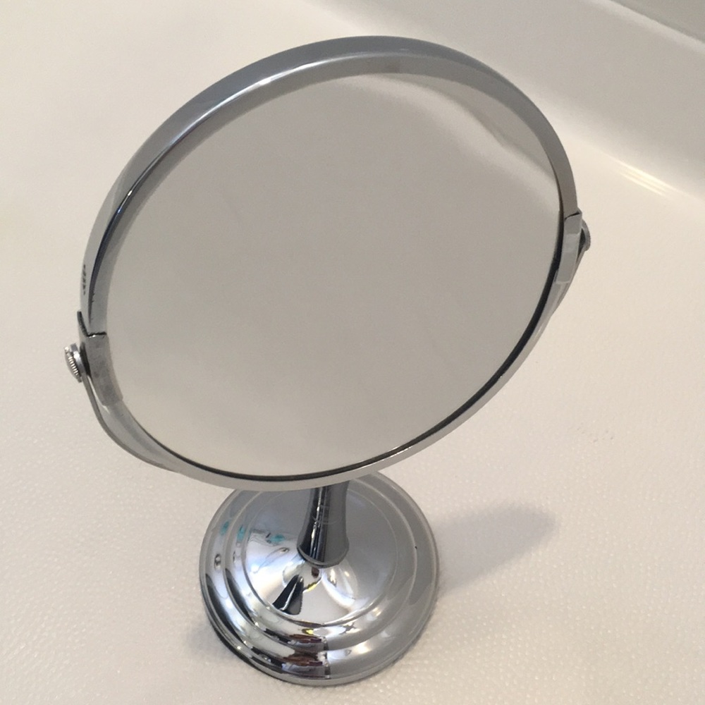 Makeup Mirror - Picture 1 of 5